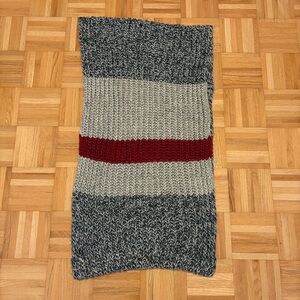 Roots Chunky Cabin Infinity Winter Scarf - Grey and Red